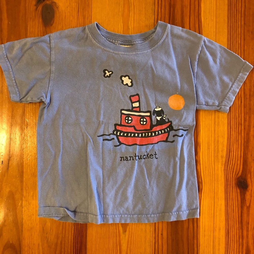 Cute black dog and tugboat t-shirt Nantucket, size xs